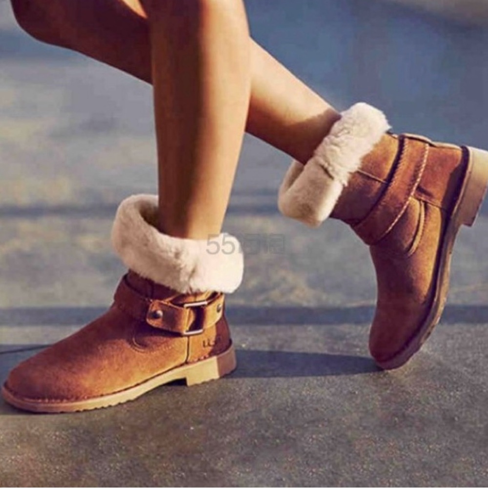 Ugg Cedric boots in dark brown suede